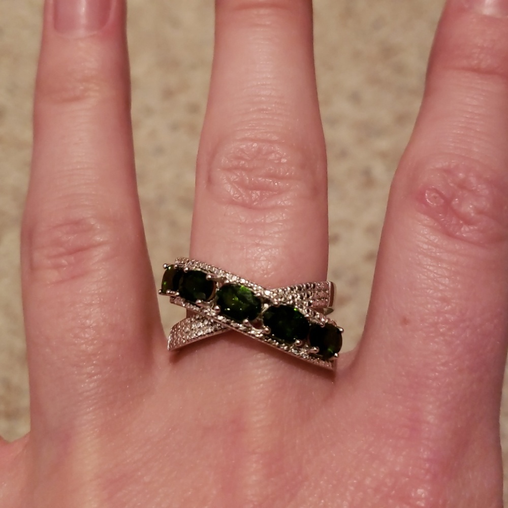 Green Chrome Diopside Sterling Silver Ring - Picture 2 of 3